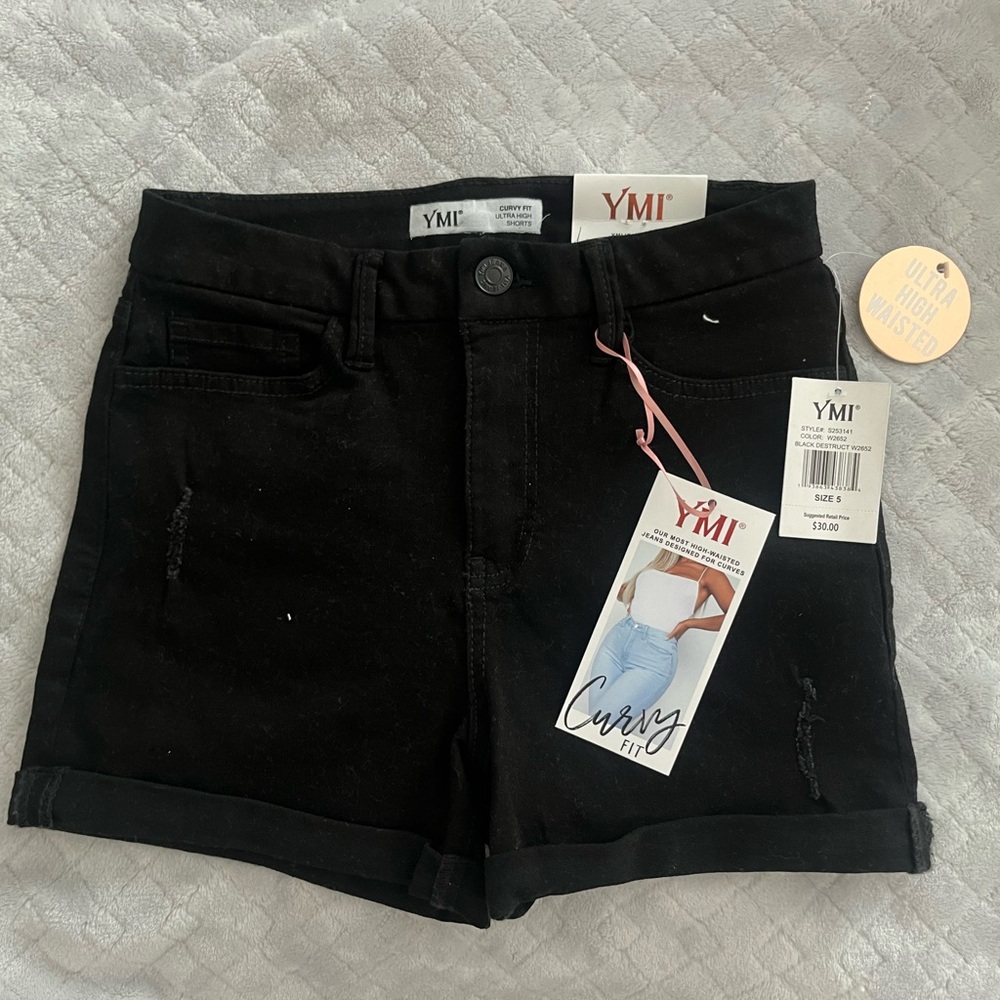 black jean shorts
